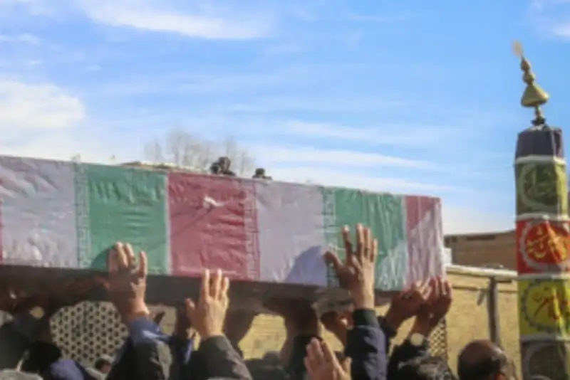 برگزاری مراسم خاکسپاری سرداران شهید حاجی‌زاده و محمود باقری در بهشت زهرا(س)