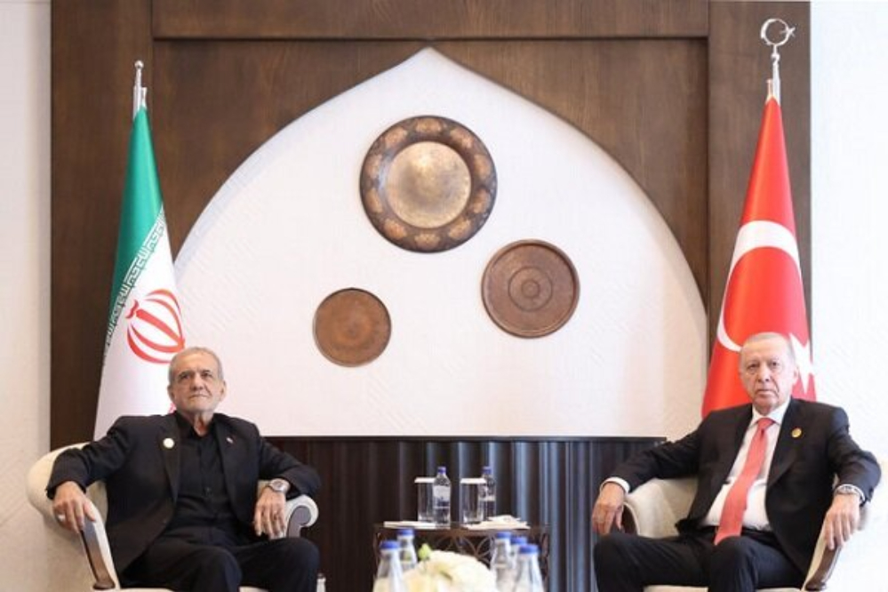 الرئيس الايراني : السبيل الوحيد لوقف جرائم الكيان الصهيوني هو وحدة الأمة الإسلامية