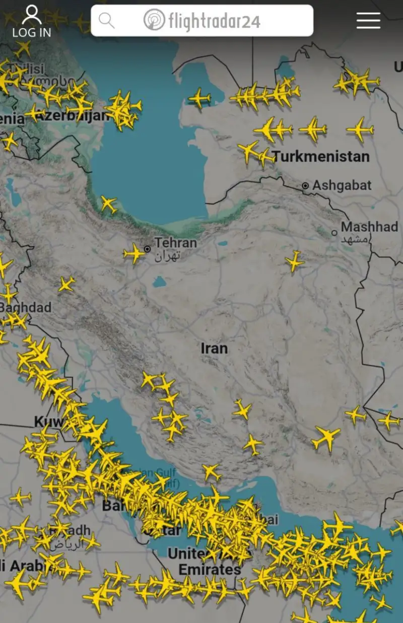 هم‌اکنون وضعیت آسمان پروازی ایران