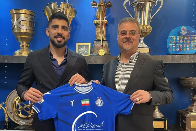 حبیب فرعباسی رسماً آبی‌پوش شد