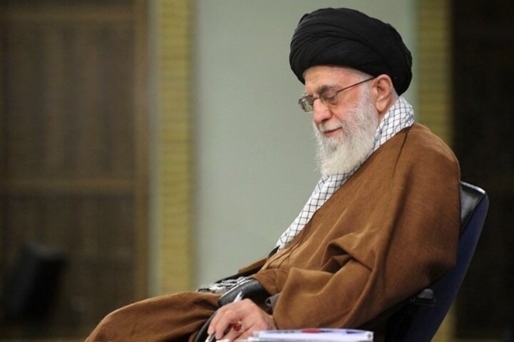 قائد الثورة الاسلامية يمدد عضوية ثلاثة من فقهاء مجلس صيانة الدستور