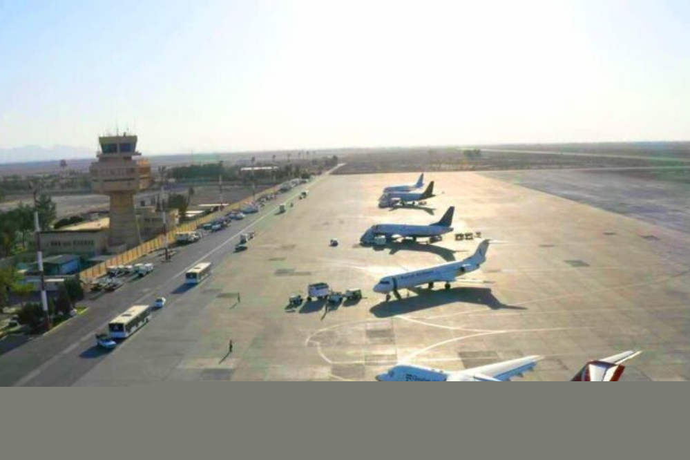 صيانة مدرجات مطار أصفهان واستئناف أول رحلة صباح اليوم