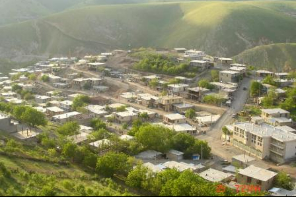 Introduction to Tourist Attractions of Iranian Cities