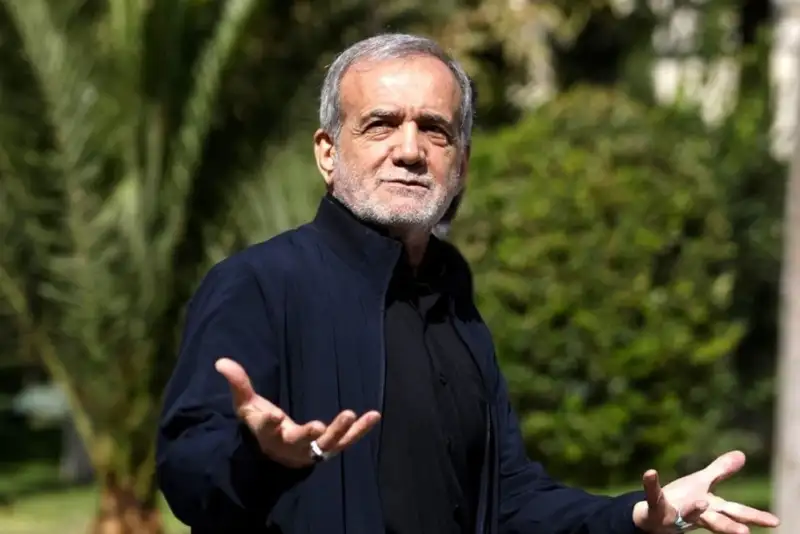 پزشکیان: ادعای ساخت بمب اتم توسط ایران دروغ است