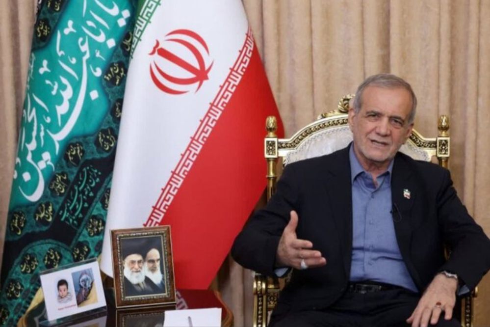 الرئيس الايراني: العدو يقول إيران تريد صنع السلاح النووي، ثم يستهدف الناس والمستشفيات