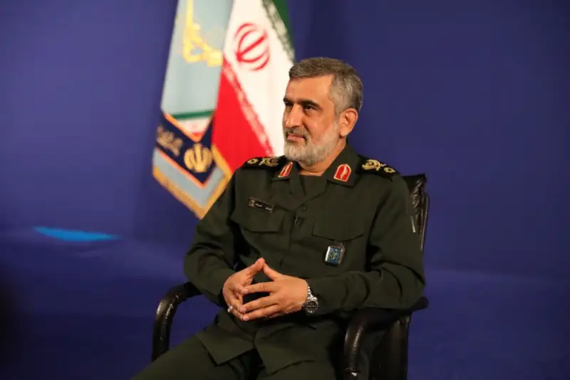تصویر وصیت‌نامه دست‌نویس سردار شهید امیرعلی حاجی‌زاده