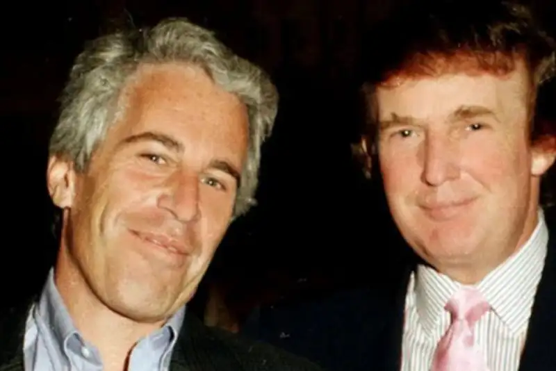 عضو کنگره: جنگ با ایران برای فرار از اپستین است