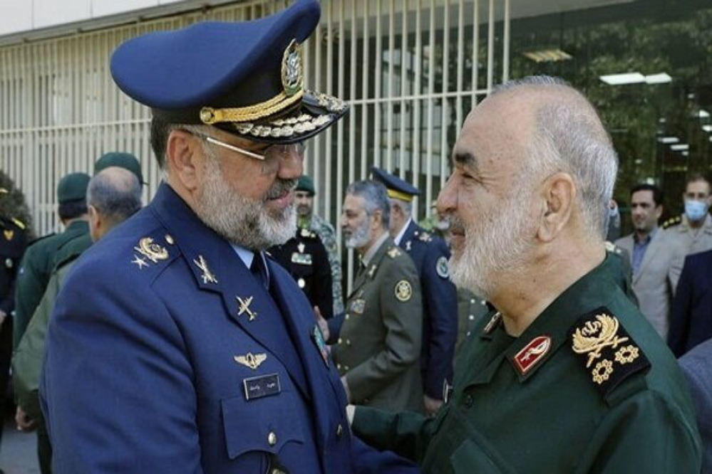 العميد واحدي: كان الشهيد اللواء سلامي أحد الركائز الأساسية لوحدة الجيش والحرس الثوري