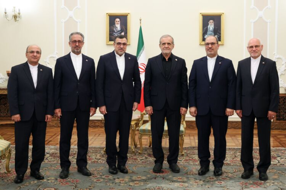 تاکید پزشکیان بر ارتقای تعامل با کشورهای دیگر، بر مبنای منافع مشترک