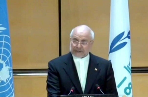 Iran vigorously defended its land, people during aggression