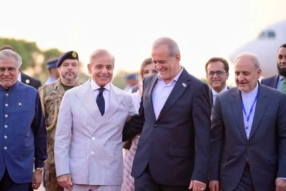 پزشکیان: روابط تجاری ایران و پاکستان به‌سوی هدف 10 میلیارد دلاری حرکت می‌کند