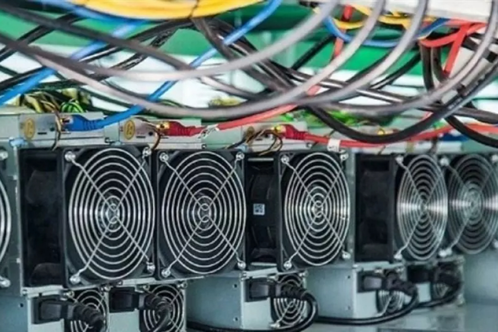 اعلام آمادگی استخراج کنندگان رمزارز برای احداث نیروگاه تجدیدپذیر