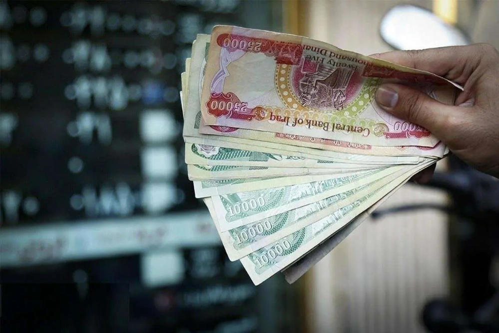 ارزش 200 هزار دینار عراق معادل 11 میلیون تومان برای زائران اربعین