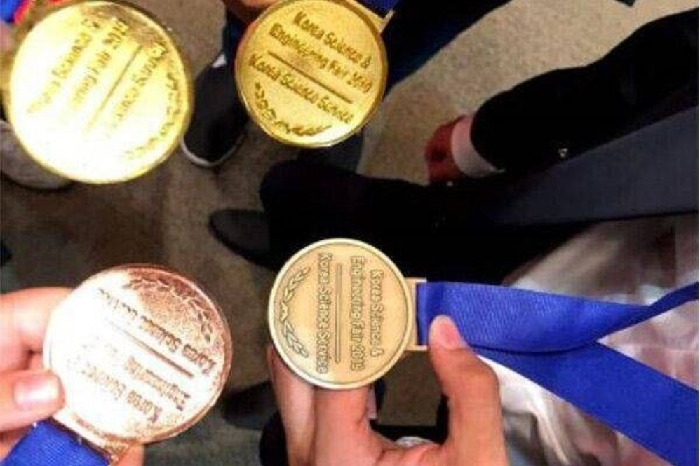 Иранские студенты-изобретатели завоевали 9 медалей чемпионата мира
