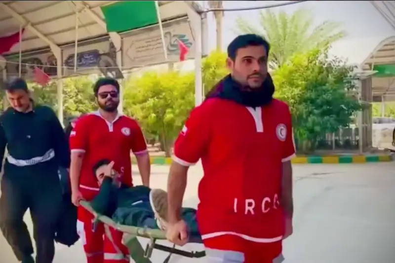 انحراف اتوبوس زائران ایرانی از مسیر/ 43 زائر اربعینی مصدوم شدند