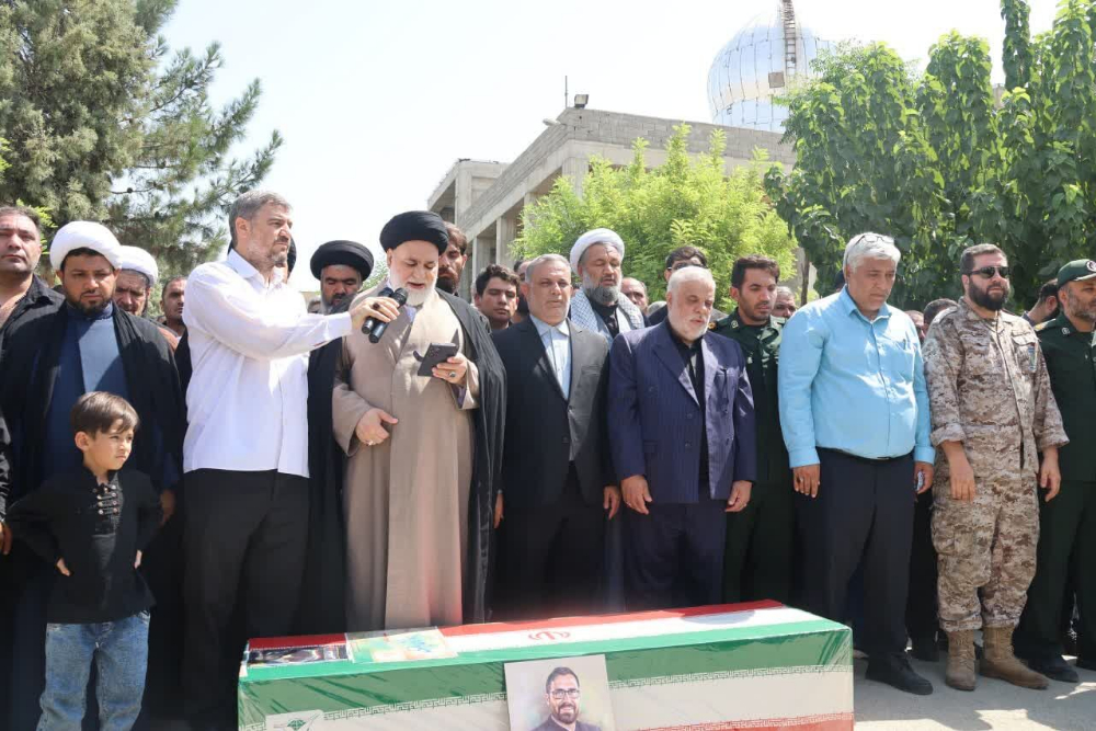 آیین وداع با پیکر شهید اسماعیل پاشایی در بهارستان برگزار شد