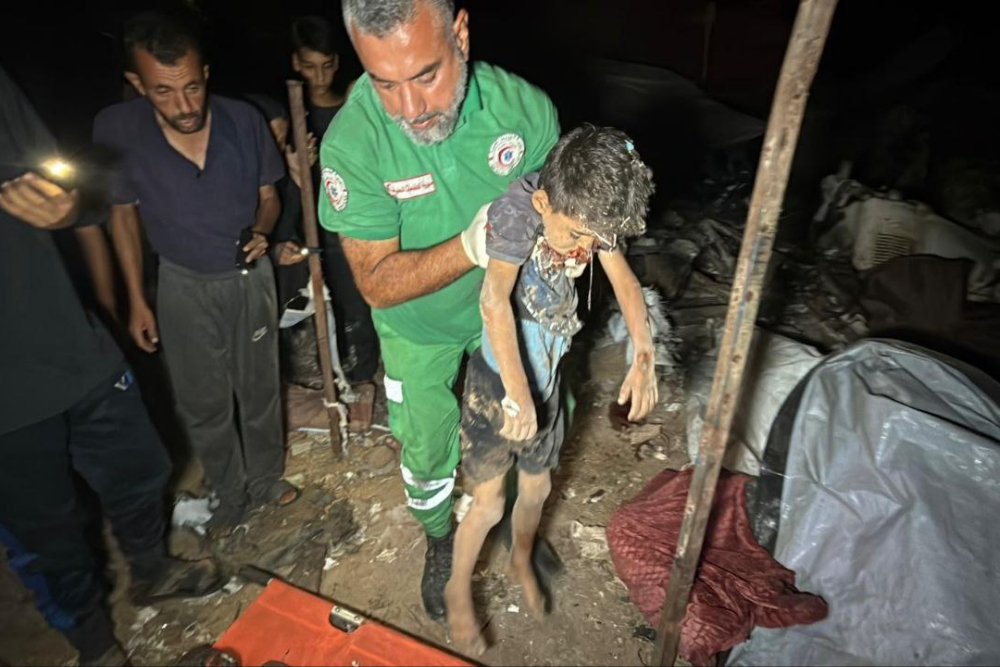 ادامه حملات اشغالگران به غزه جان ده‌ها فلسطینی دیگر را گرفت