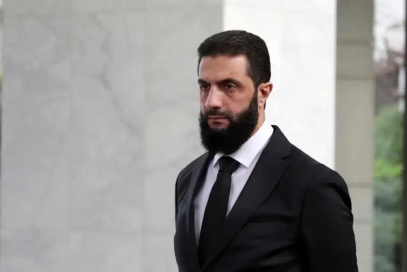 الجولانی: مذاکرات با اسرائیل پیشرفت کرده است/احتمال توافق با اسرائیل بر اساس  آتش‌بس 1974