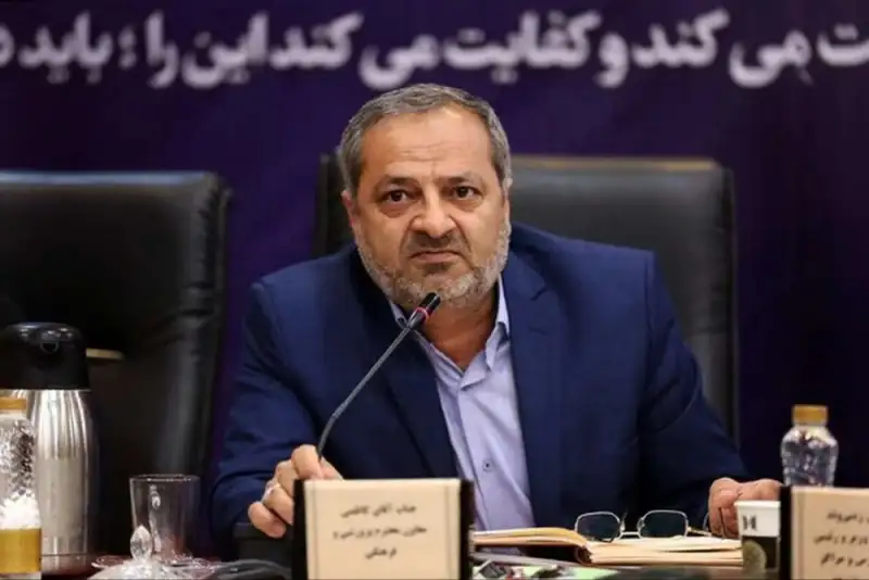 تاکید وزیر آموزش و پرورش بر تقویت مشارکت دانش‌آموزان