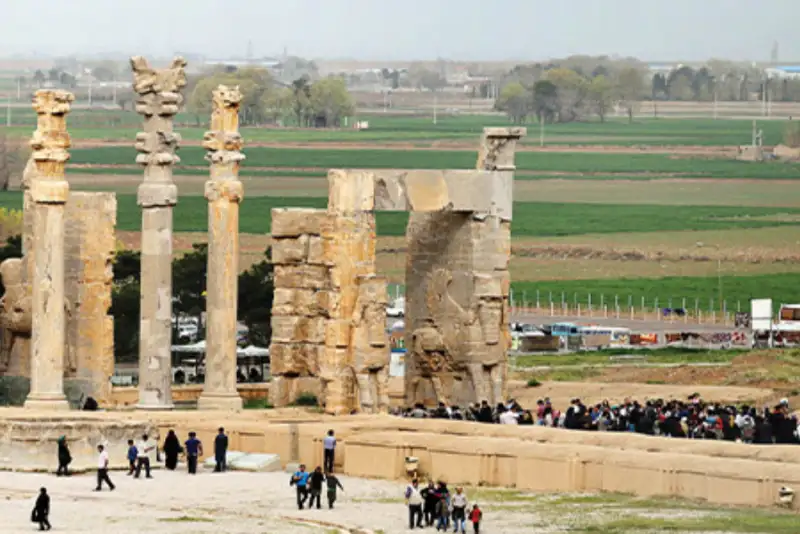 اجرای ویژه ارکستر ملی فیلارمونیک ارمنستان در تخت‌جمشید