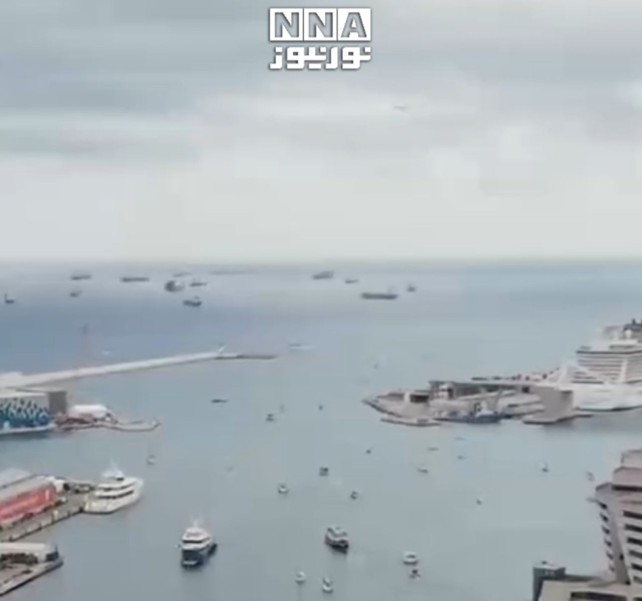 ספינות משט ההתנגדות נותנות הצדעה צבאית נלהבת בעיר ברצלונה שבספרד לפני שהפליגו לעבר רצועת עזה.