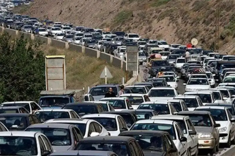 ترافیک سنگین در جاده کرج - چالوس