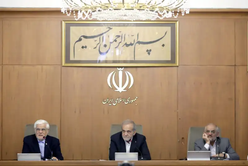 پزشکیان: گزارش ها حاکی از آغاز دوره خشکسالی در منطقه ما است