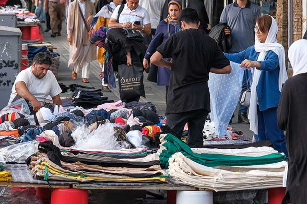 آغاز طرح ساماندهی دستفروشان میدان ولیعصر تهران