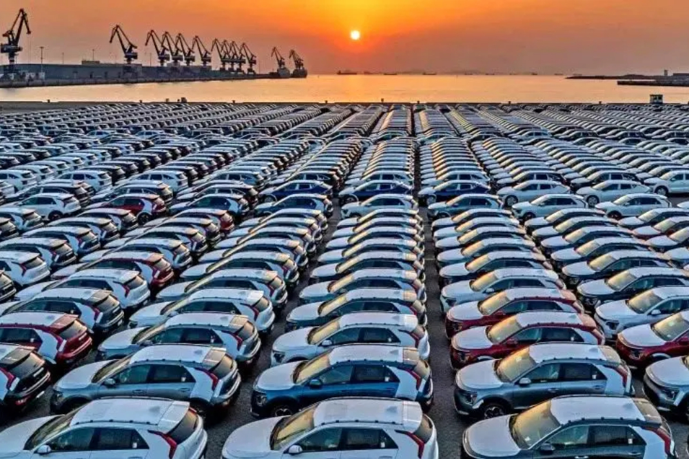 درخواست 270  شرکت برای واردات خودرو