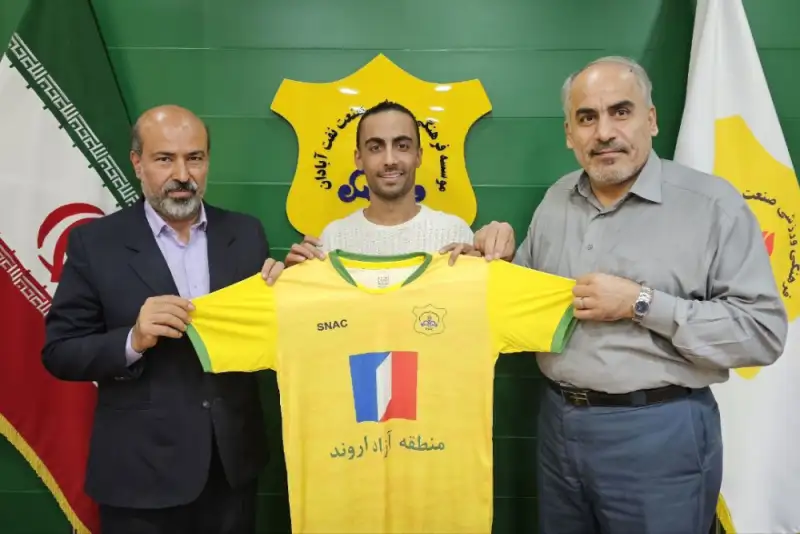 انتقال جنجالی در لیگ برتر/ستاره دورگه به آبادان آمد!