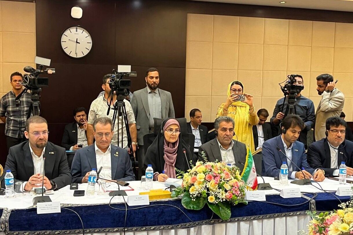 Iran-Pakistan Joint Economic Commission holds meeting in Tehran