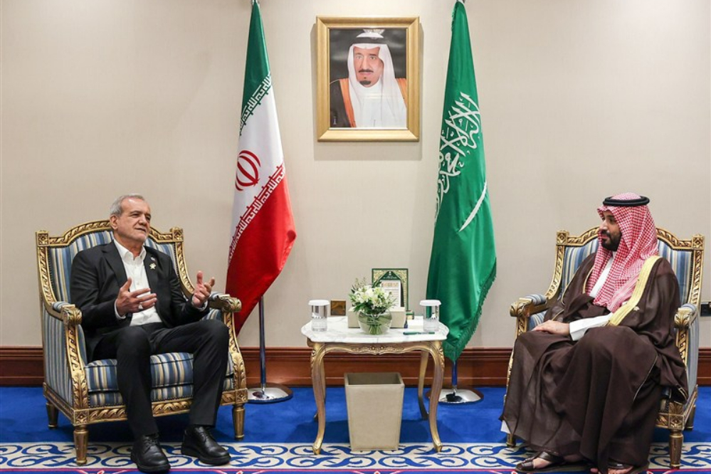 پزشکیان با بن سلمان در دوحه دیدار کرد