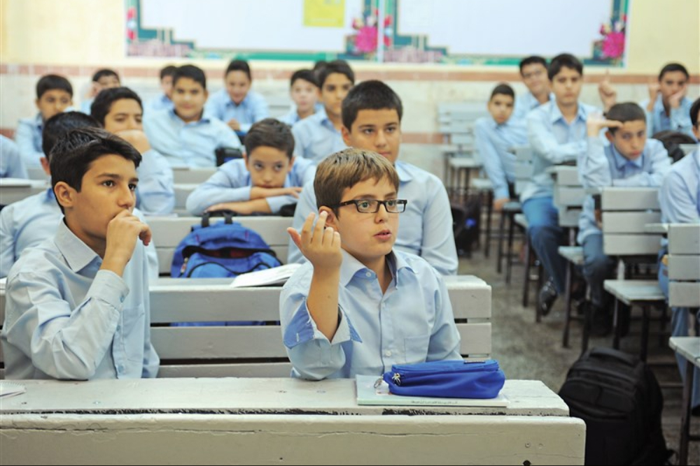 آغاز سال تحصیلی جدید؛ مدارس چه ساعتی باز می‌شوند؟