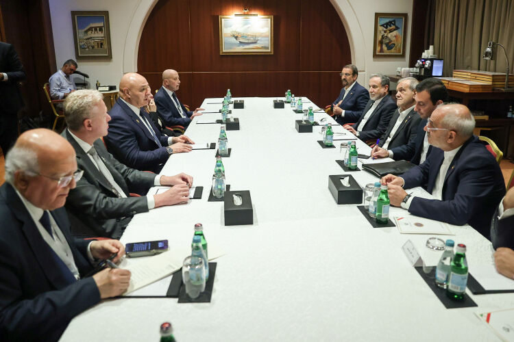 Iran, Lebanon presidents stress boosting ties based on justice and mutual respect