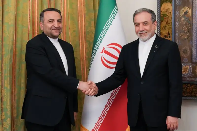 دیدار سفیر جدید ایران در ساحل عاج با عراقچی