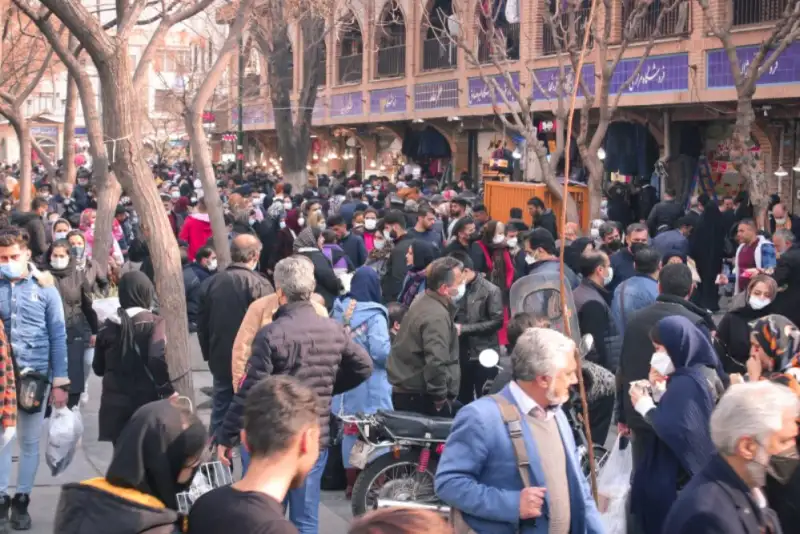 ماجرای پلمب یک واحد تجاری در بازار بزرگ تهران چه بود + فیلم