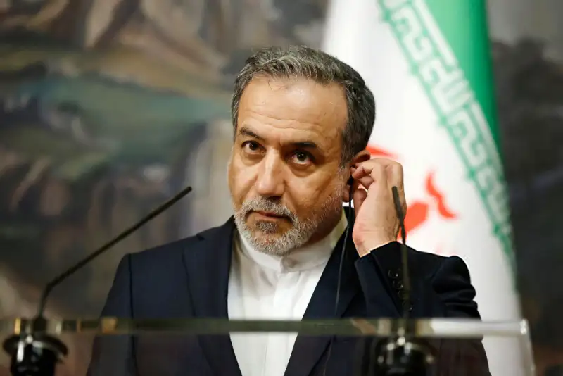 عراقچی: دنبال توافق عادلانه هستیم