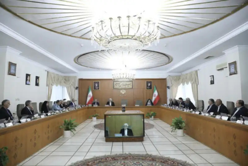 عارف: بیانات رهبر معظم انقلاب، راهبرد دولت است