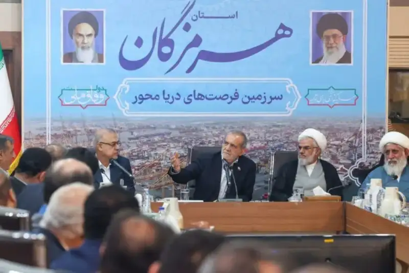 توسعه هرمزگان و سواحل مکران با تفویض اختیار و اتکاء به ظرفیت‌های انسانی شتاب می‌گیرد