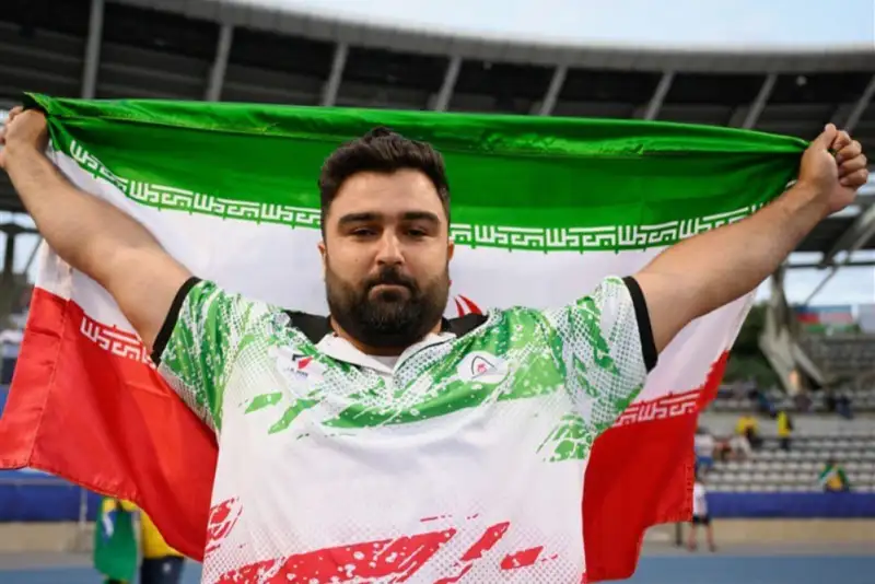 خسروی رکورد جهان را شکست و هفتمین طلایی ایران شد