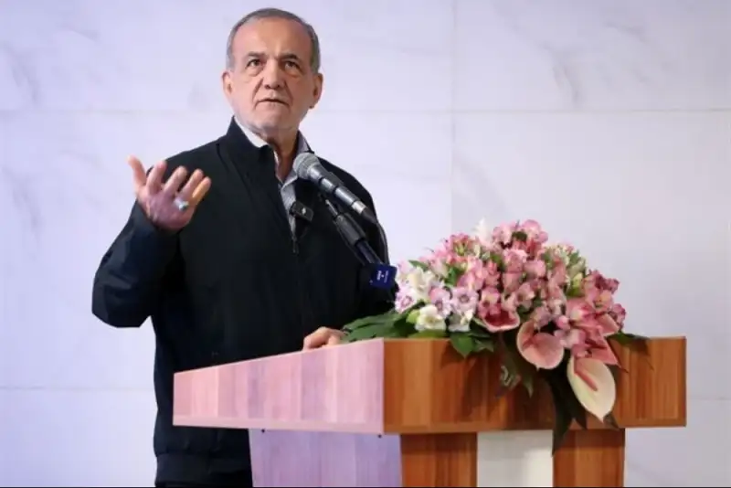 حضور سرزدۀ پزشکیان در ستاد فراجا برای تقدیر از حافظان امنیت