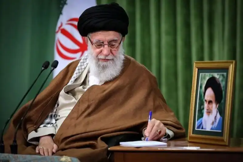 پیام رهبر انقلاب به سی‌ودومین اجلاس سراسری نماز