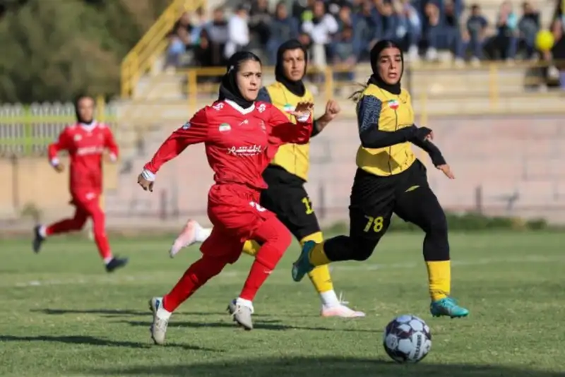 داربی کرمان با پیروزی خاتون بم به پایان رسید