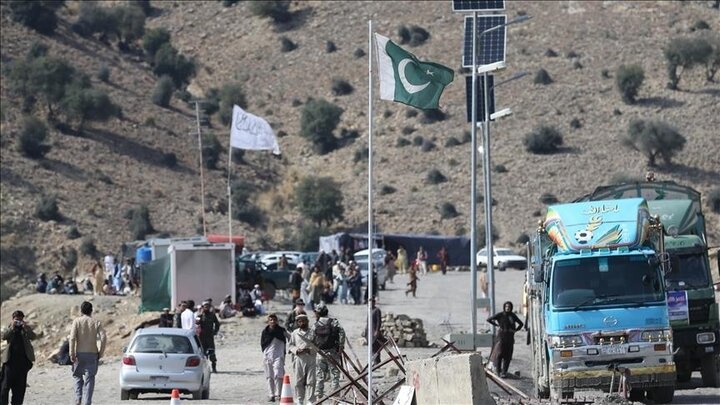 Pakistan launches airstrike on Taliban military facilities