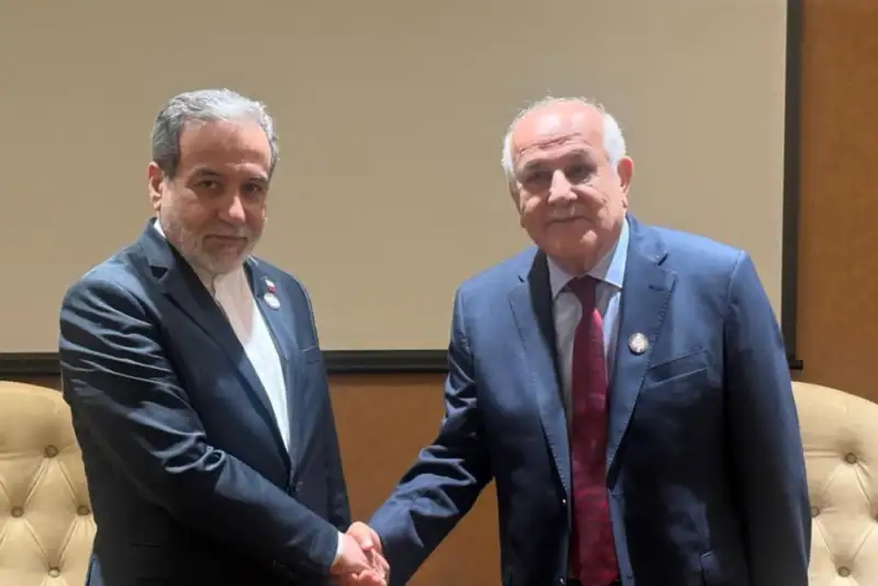 دیدار نماینده فلسطین با وزیر امور خارجه