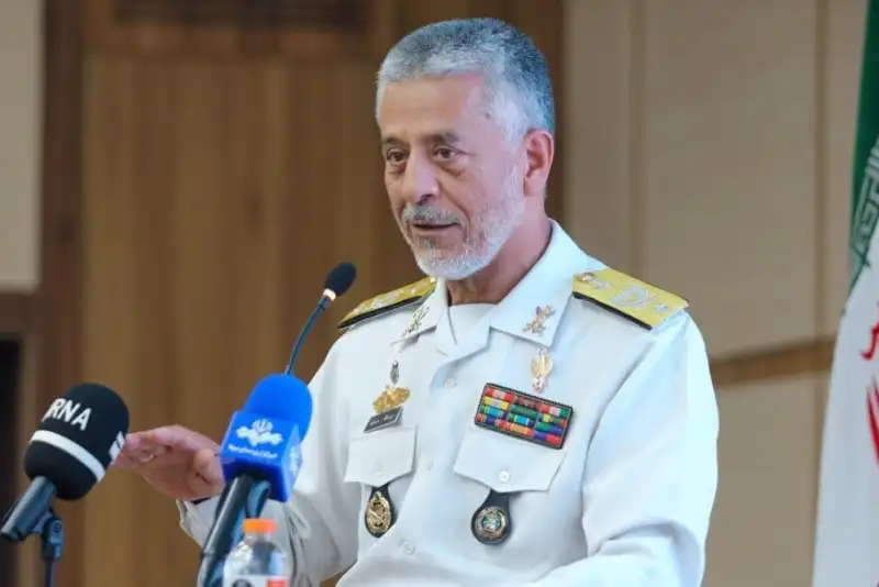 امیر دریادار  سیاری:  امنیت پایدار در سایه آمادگی و بازدارندگی حاصل می شود