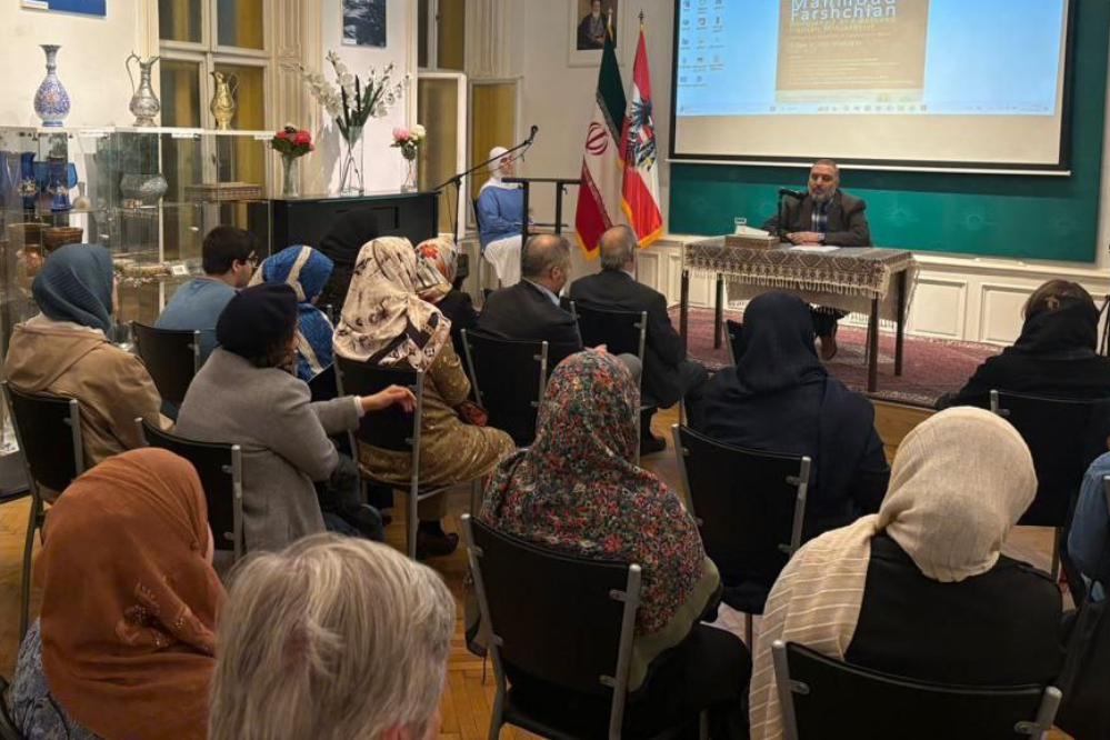 بزرگداشت استاد محمود فرشچیان در وین؛ شاعر رنگ و عشق در خاطره‌ها ماندگار خواهد ماند