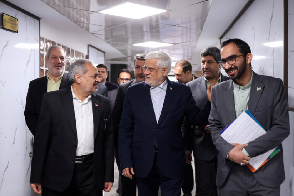 عارف: رسیدن به جایگاه مرجعیت علمی با کمک جوانان کشور امکان‌پذیر است