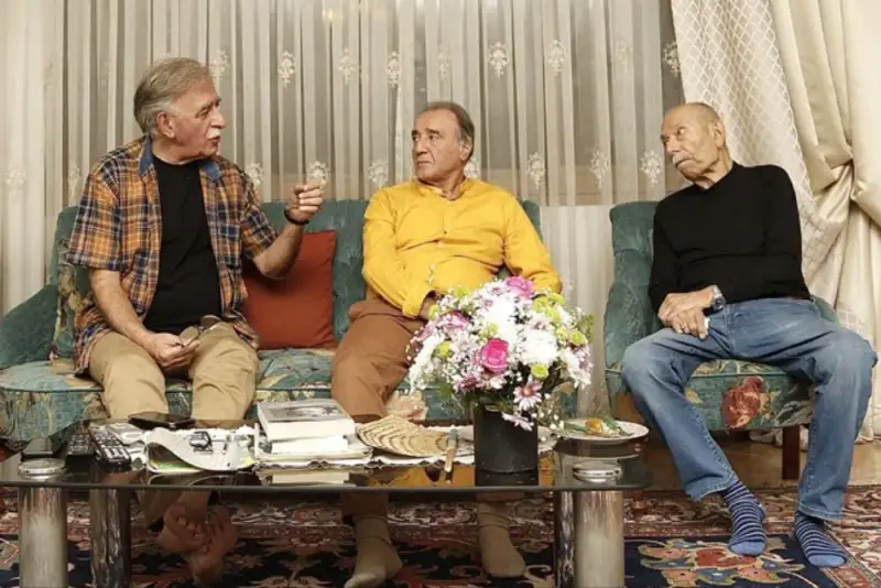 مدیران خانه سینما به عیادت «علی نصیریان» رفتند