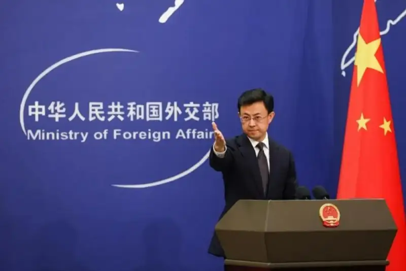 واکنش چین به دیدار ترامپ با نخست وزیر ژاپن